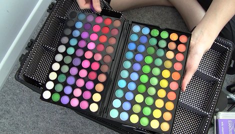 What's In My Makeup Train Case