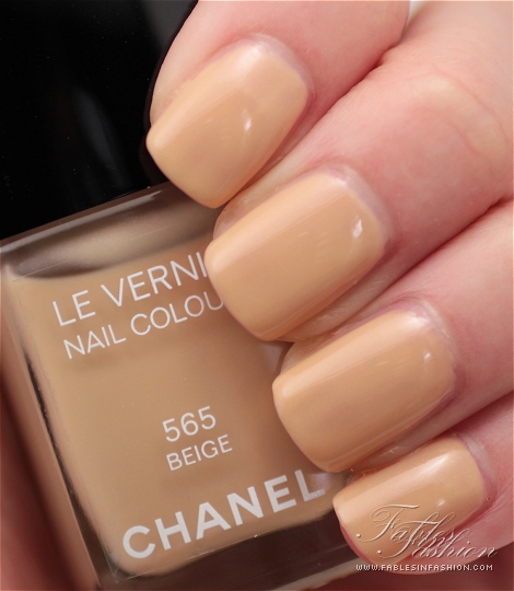 Chanel Le Vernis Nail Colour - Beige