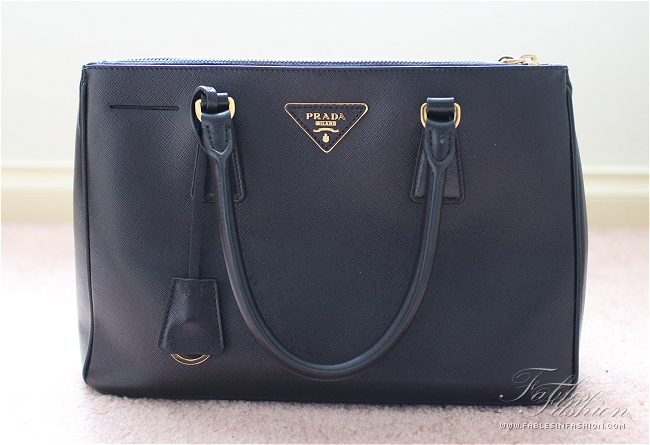 Prada Saffiano Lux Small Tote Review and Photos