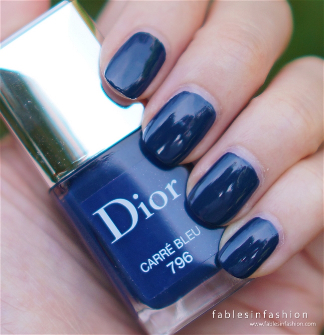 Dior Vernis – 796 Carre Bleu Review, Swatches and Photos