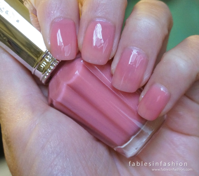 Jill Stuart Nail Lacquer R – 06 Baby Dress Swatches